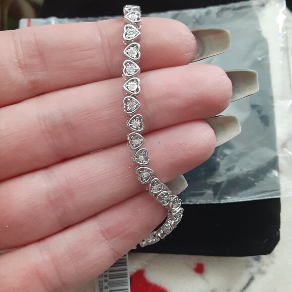 1/4 CTW. Diamond Heart Bracelet, 7-1/2"L in Sterling Silver - Picture 3 of 4